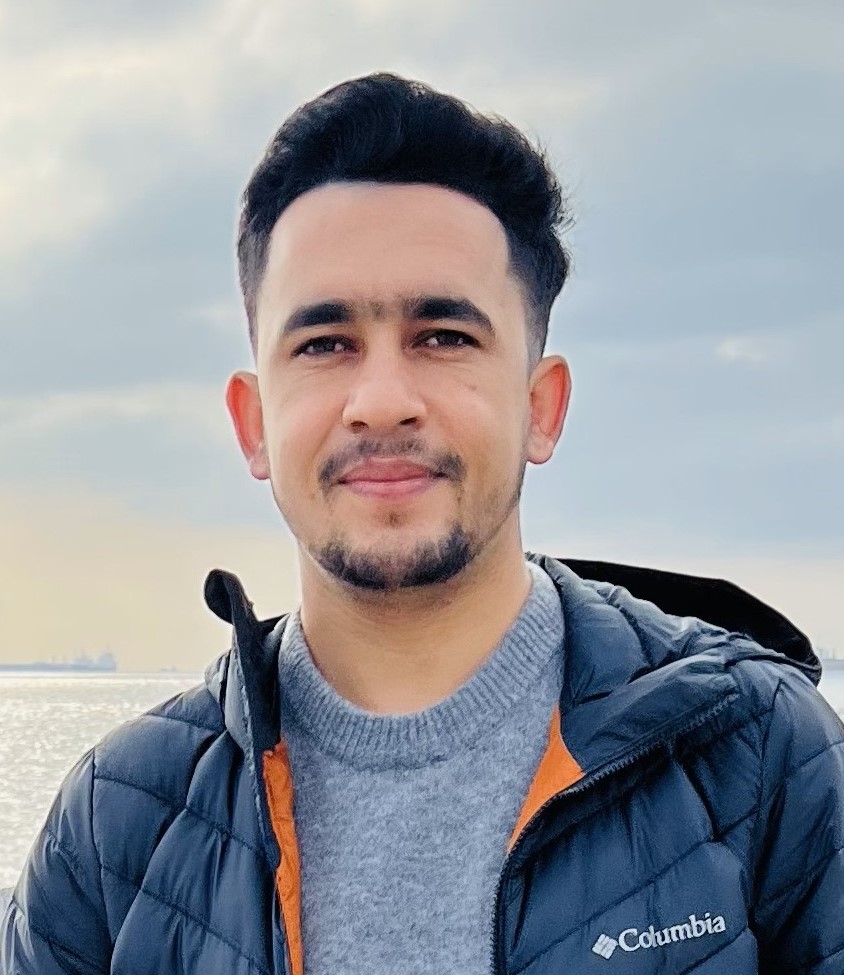 Mubashir UI Hassan - Senior UI/UX Designer